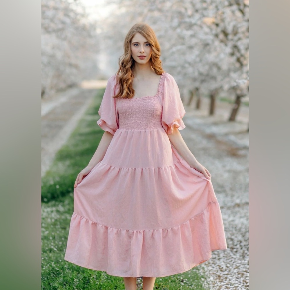 Morning Lavender PAIGE PUFF SLEEVE TIERED MIDI Dress Size S